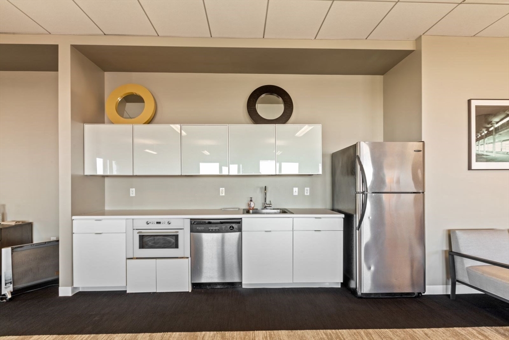 156 Porter St, East Boston