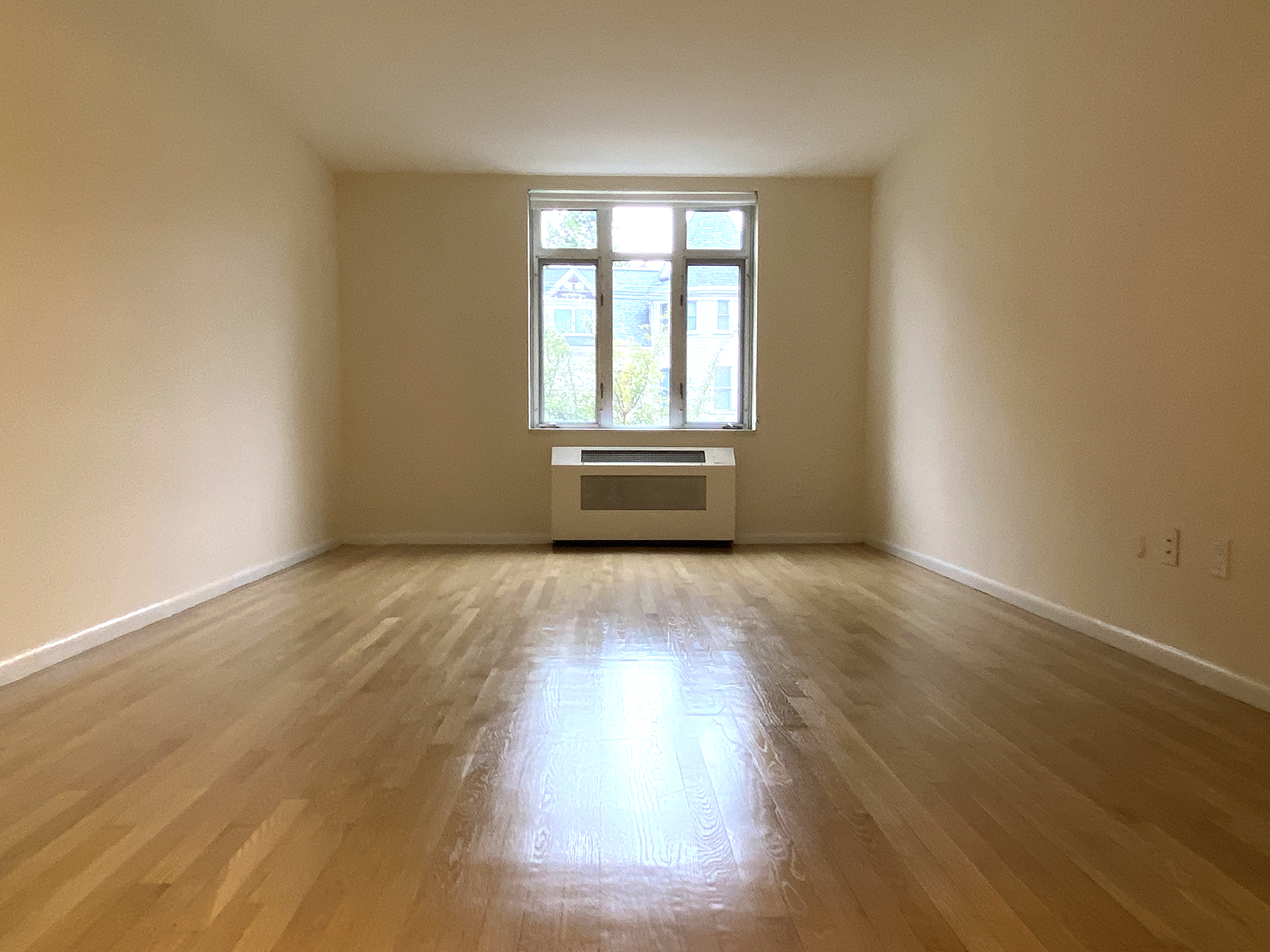 35 Vernon St, Coolidge Corner