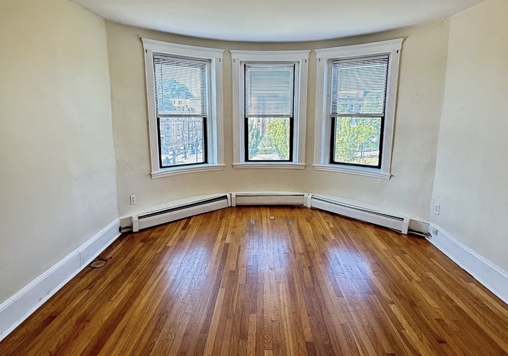 1682 Commonwealth Ave, Brighton