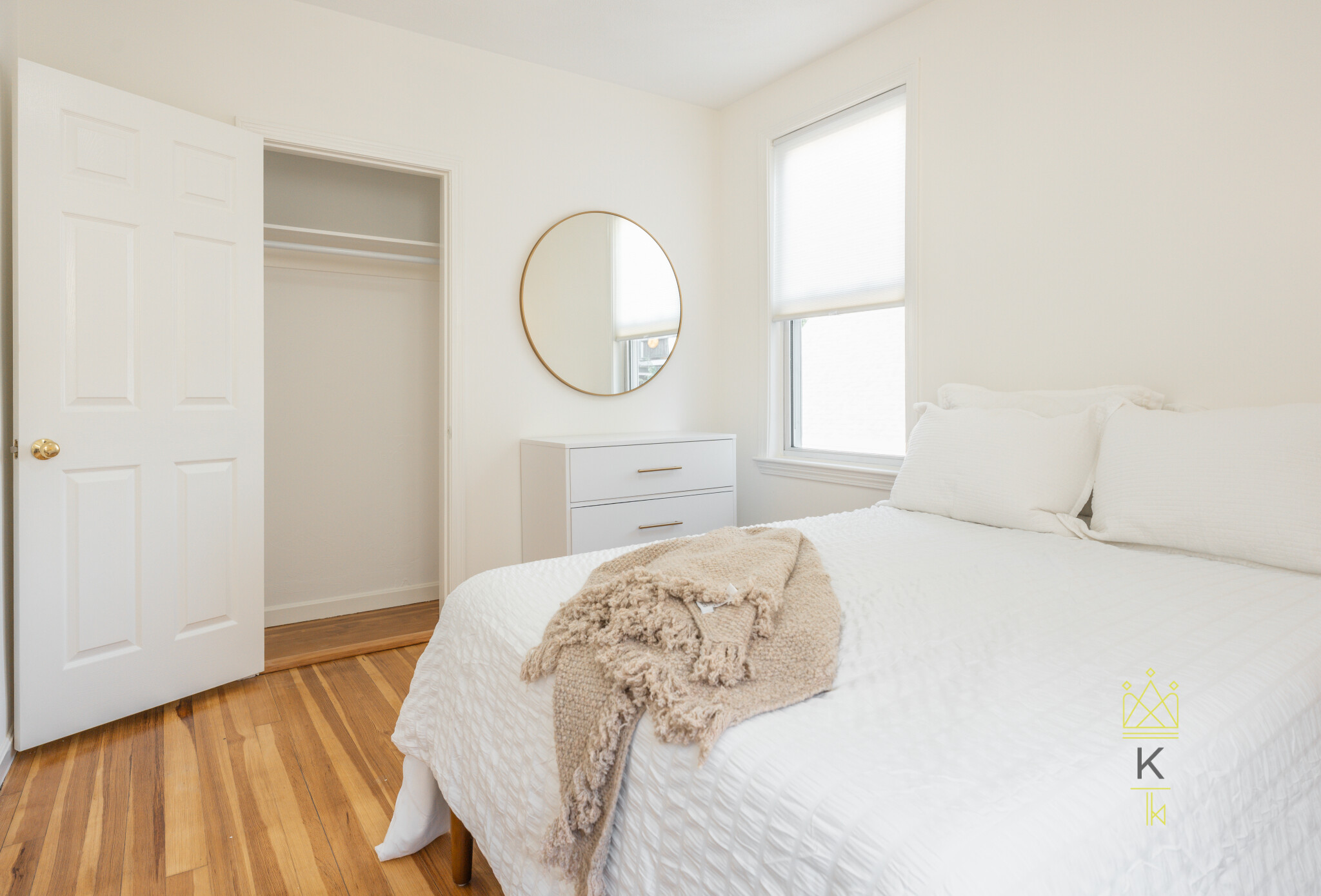 34 White Pl, White Place