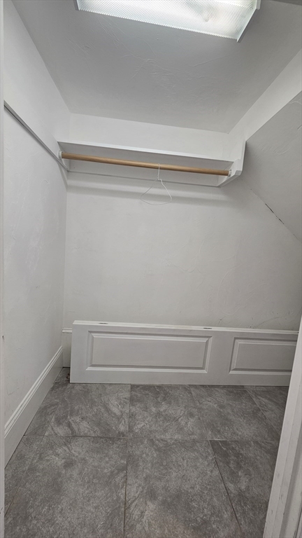 43 Hammond St, Waltham