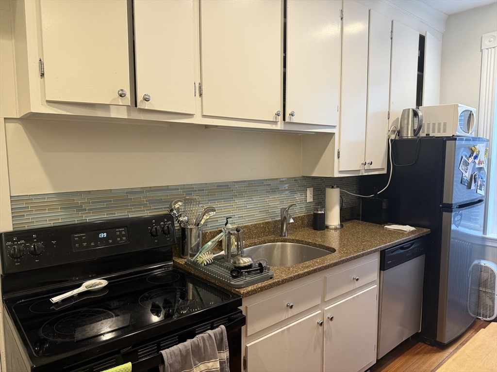 40 Parkman St, Coolidge Corner