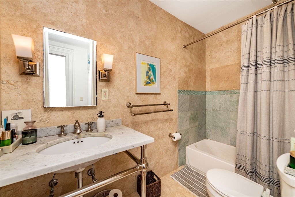 46 Commonwealth Ave, Back Bay