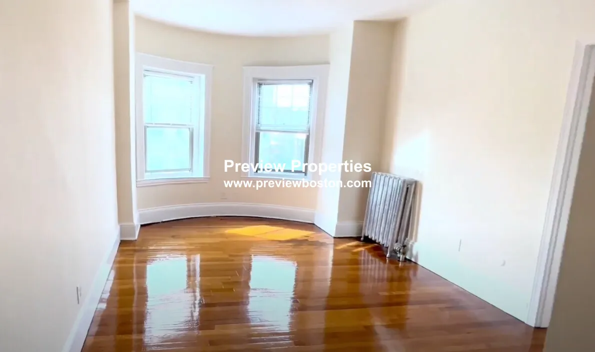 1315 Commonwealth Ave, Allston