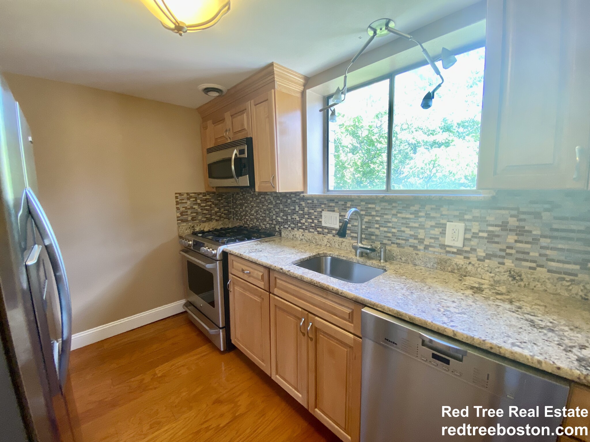 20 Stearns Rd, Coolidge Corner