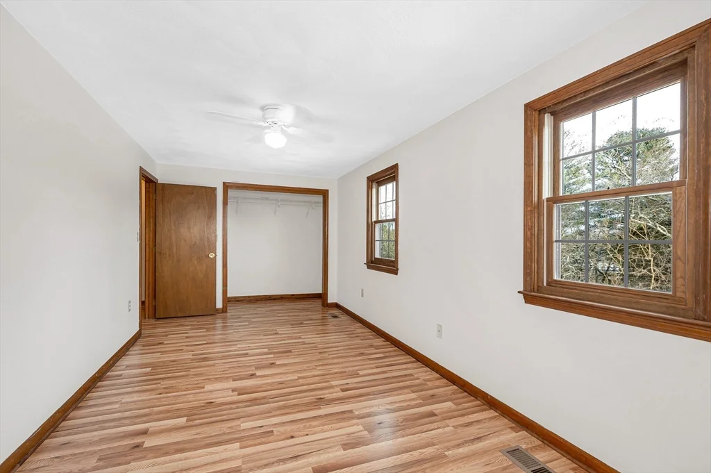 280 Apache Way, Tewksbury