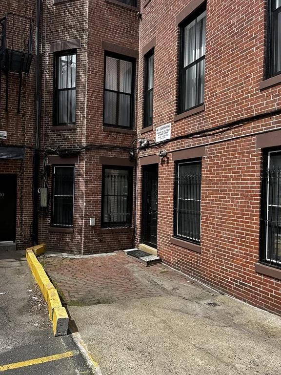 298 Marlborough, Back Bay