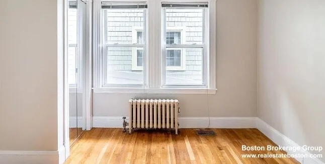 122 Hillside St, Mission Hill