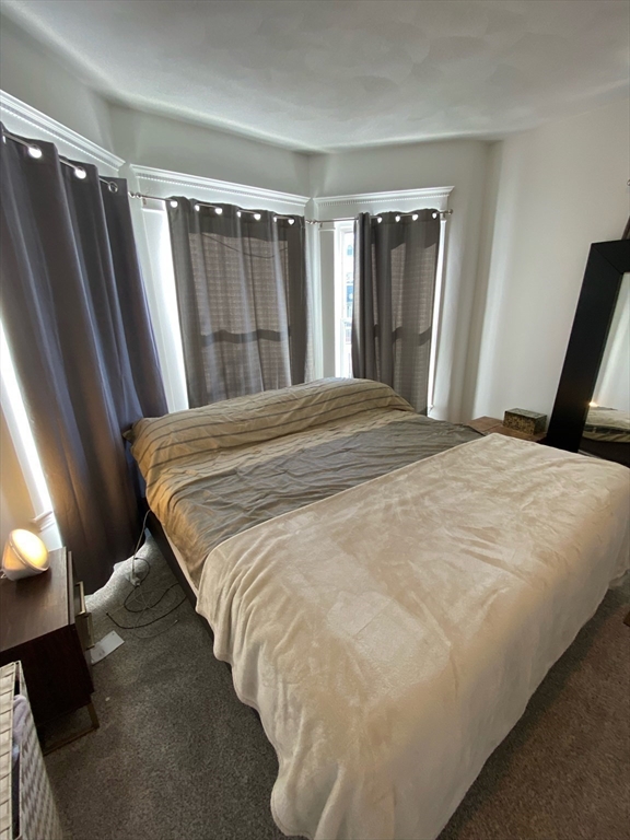 19 Beach Rd, Winthrop