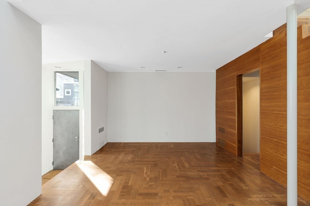 5 bed, 4+ bath apartment for rent at 15 Kelley St Unit 15, Porter Square — photo 5 of 29