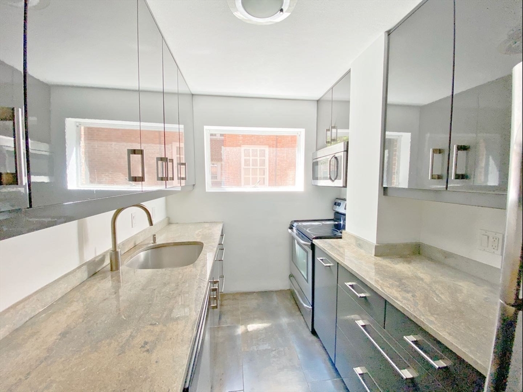 29 Concord Ave, Neighborhood Nine