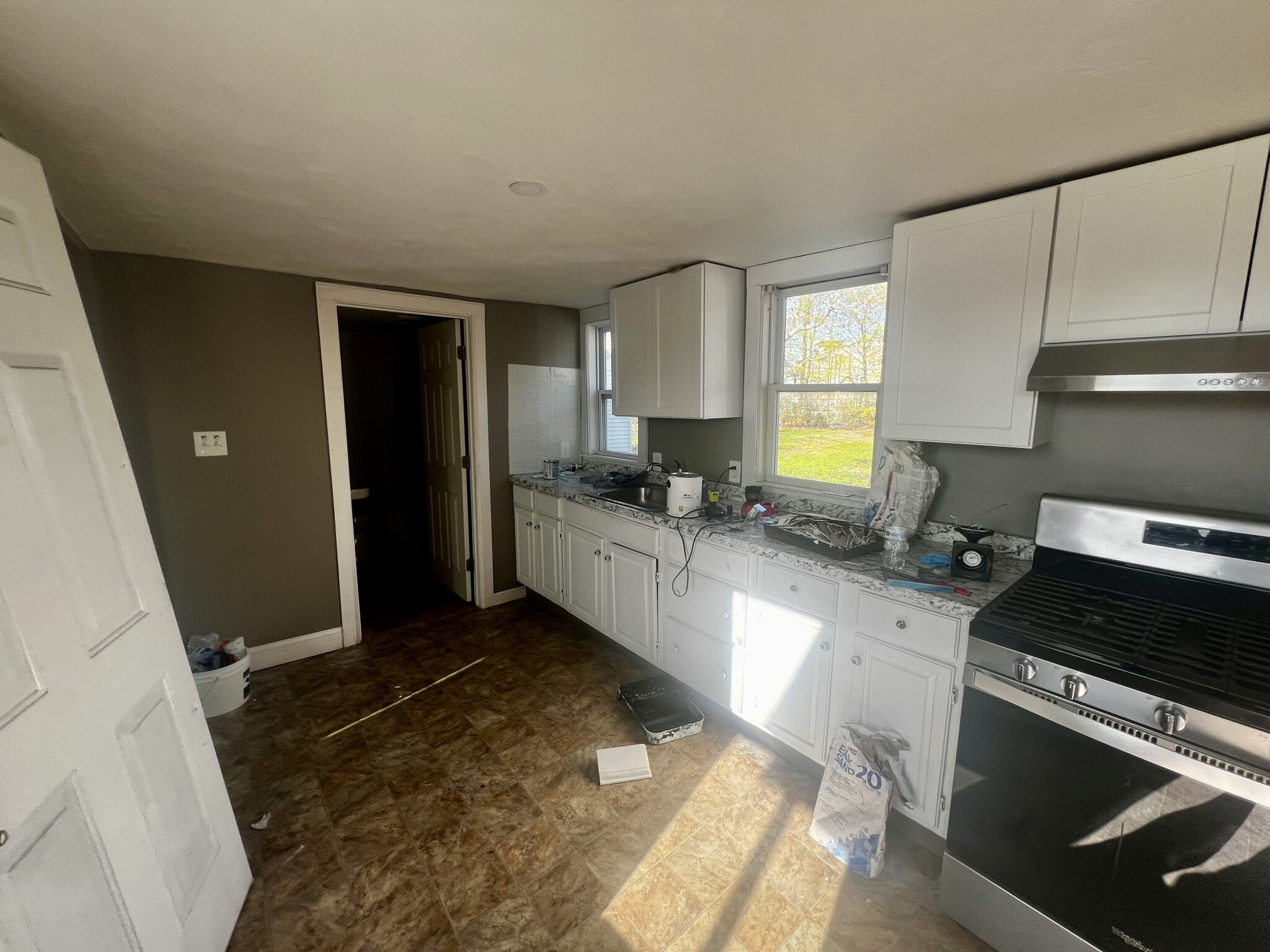 1509 Turnpike St, North Stoughton