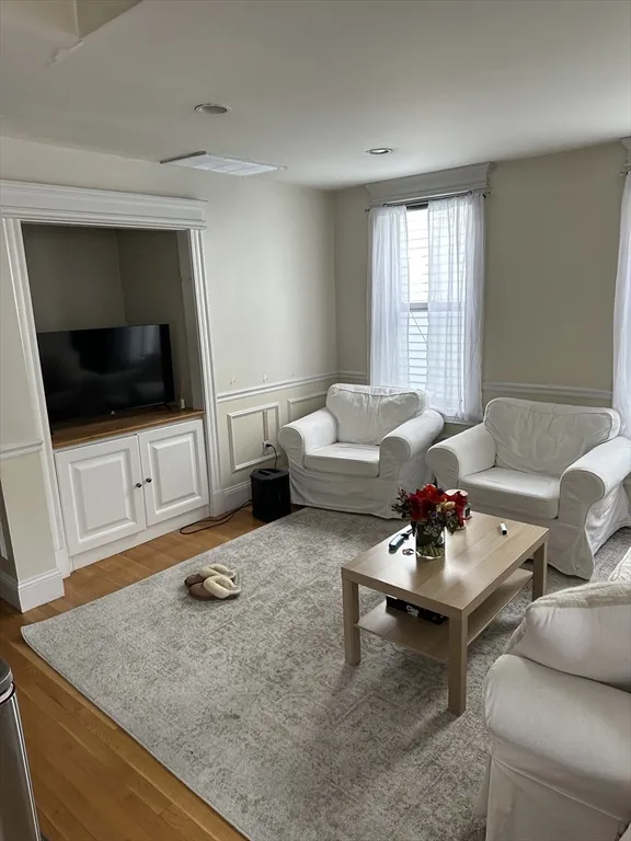 190 L St, South Boston