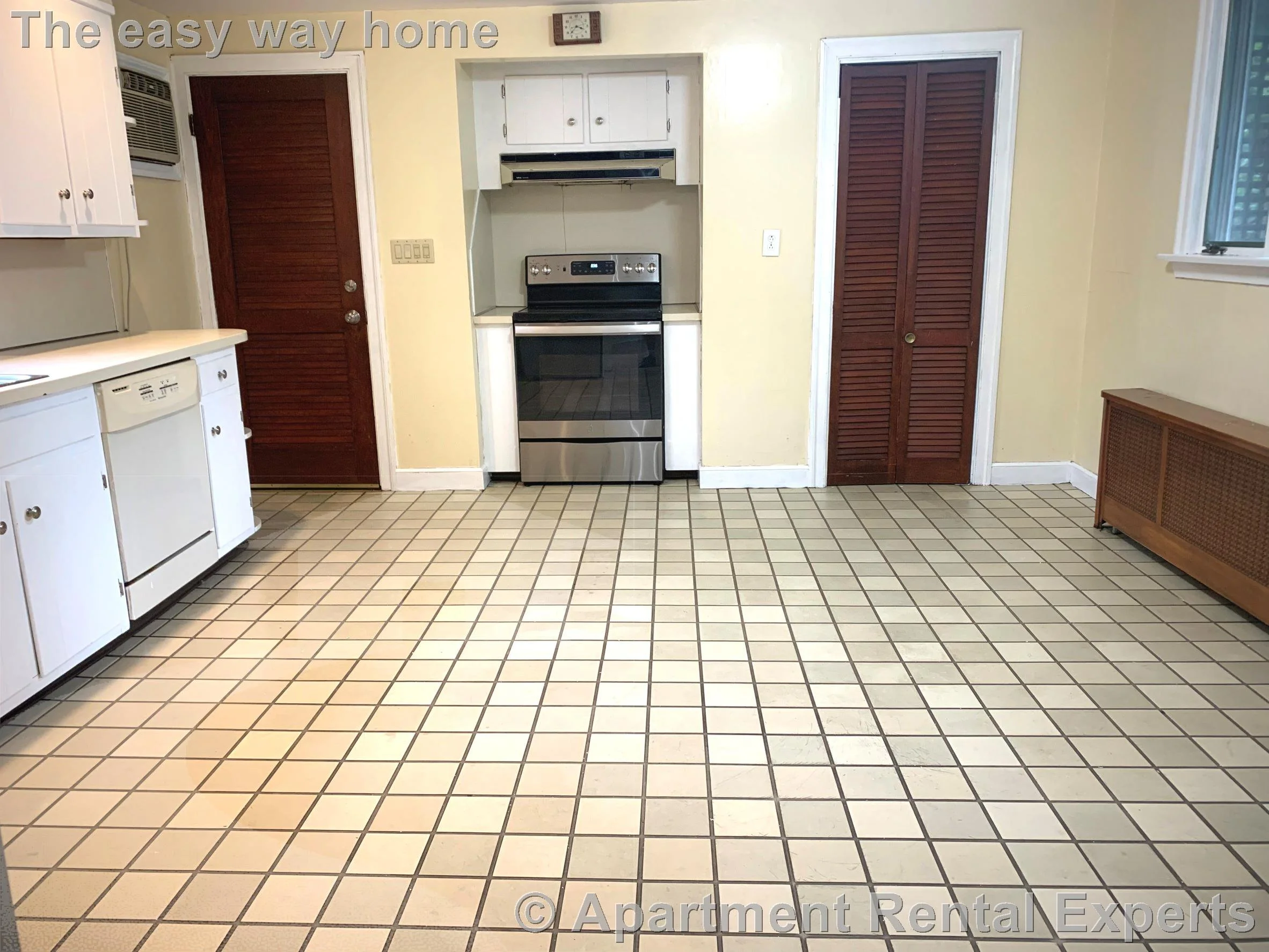 53 Oakland St, Medford Square