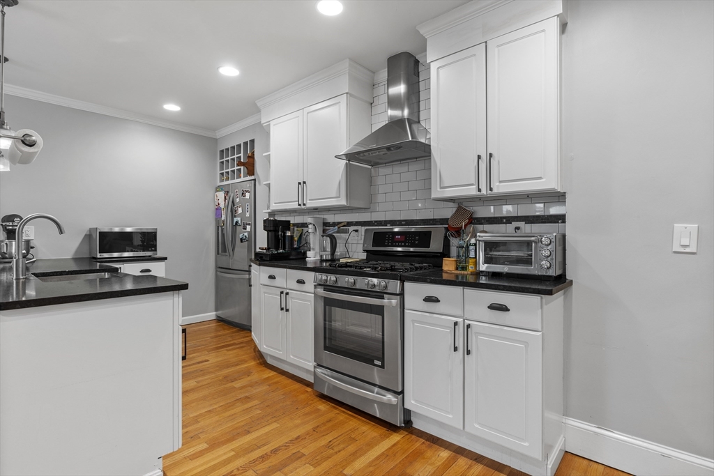 195 Saint Paul St, Brookline