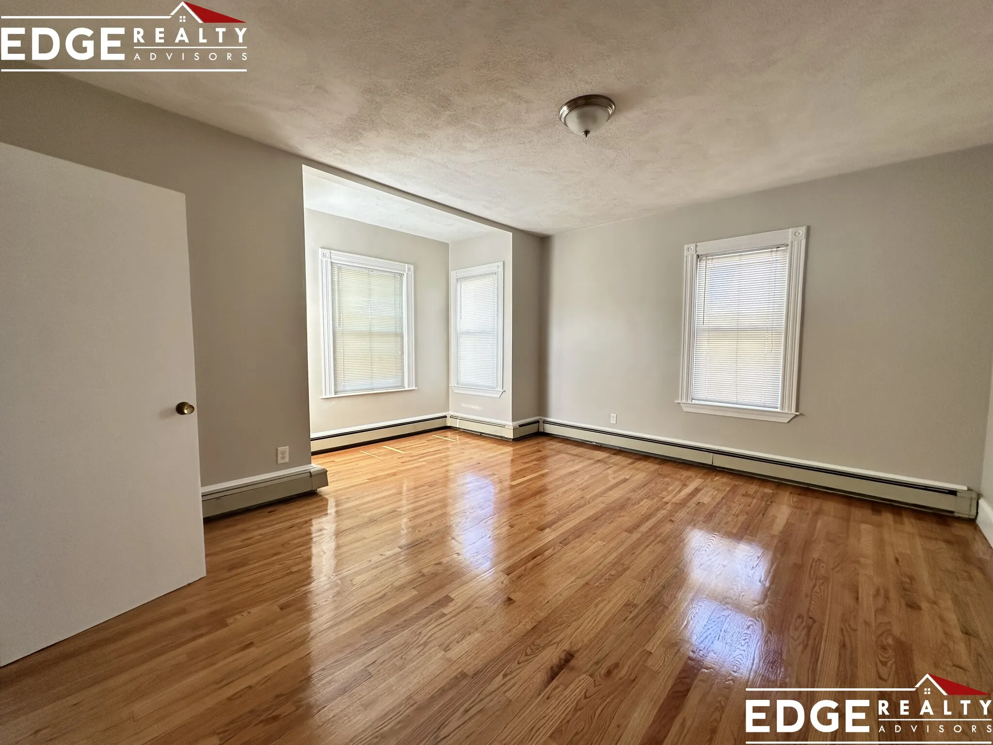 317 Warren St, Waltham