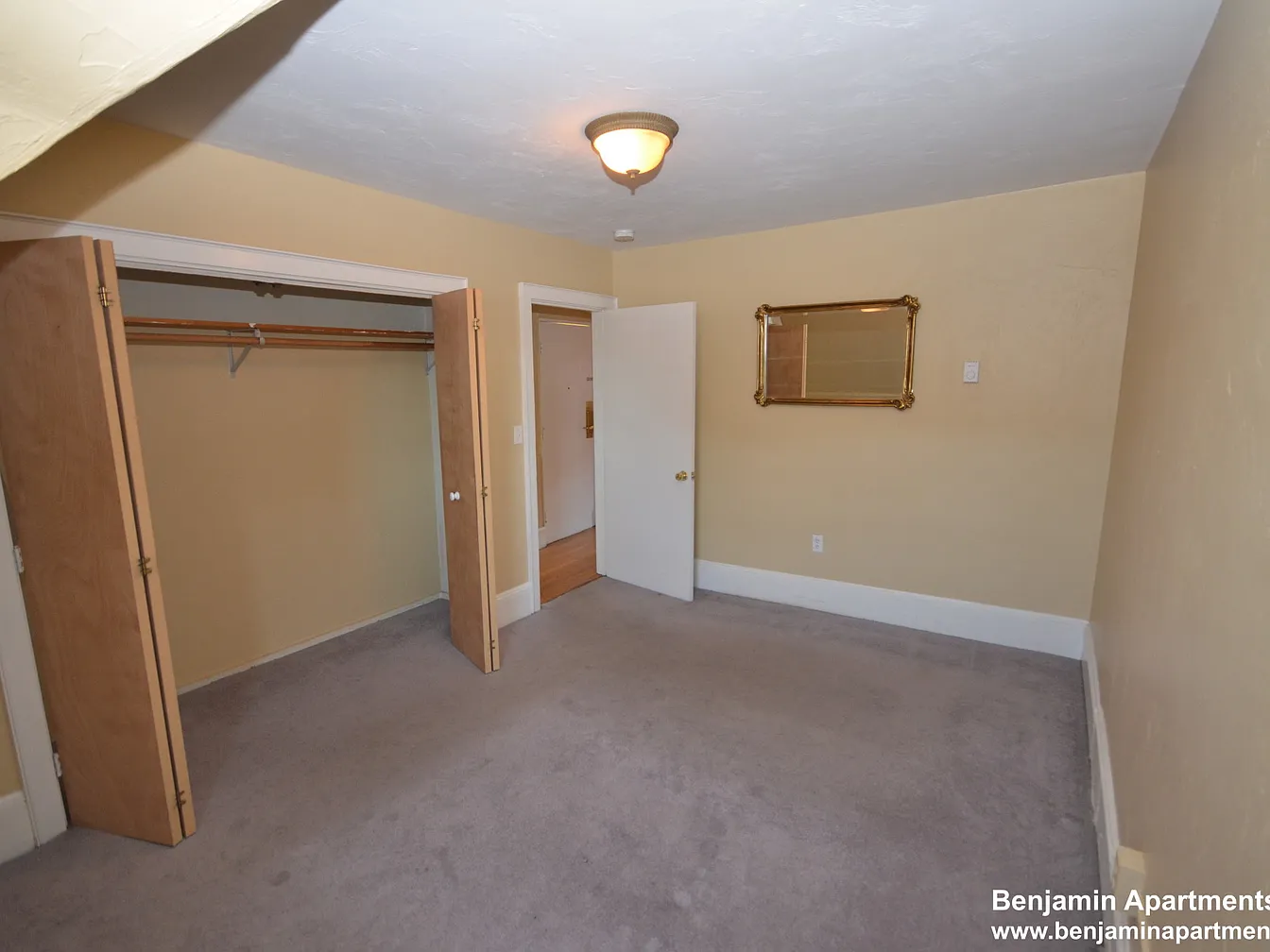 48 Hereford St, Back Bay