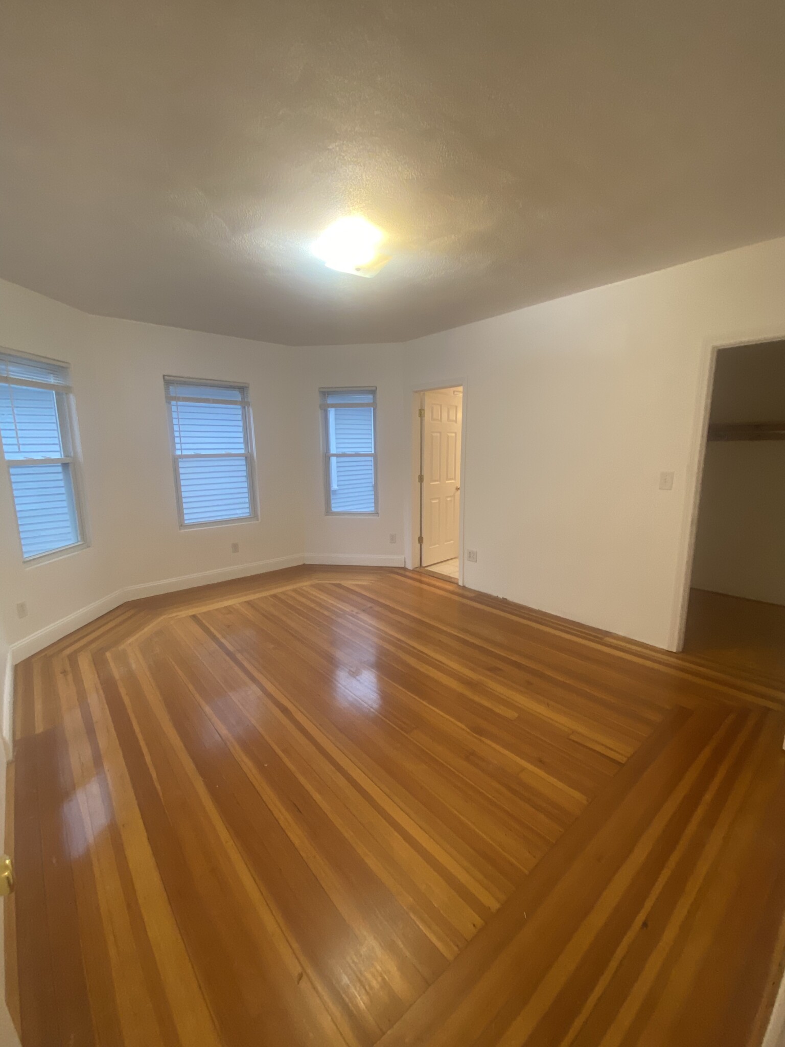 86 Fellsway, Somerville