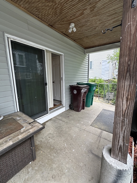 21 18th St, Centralville