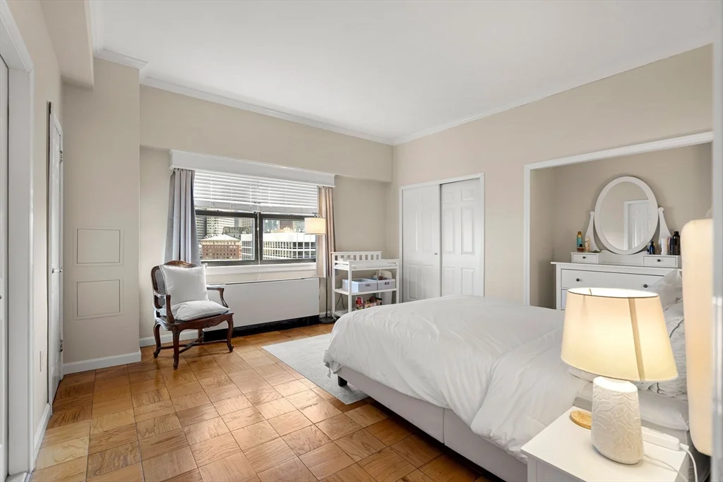 2 Hawthorne, West End