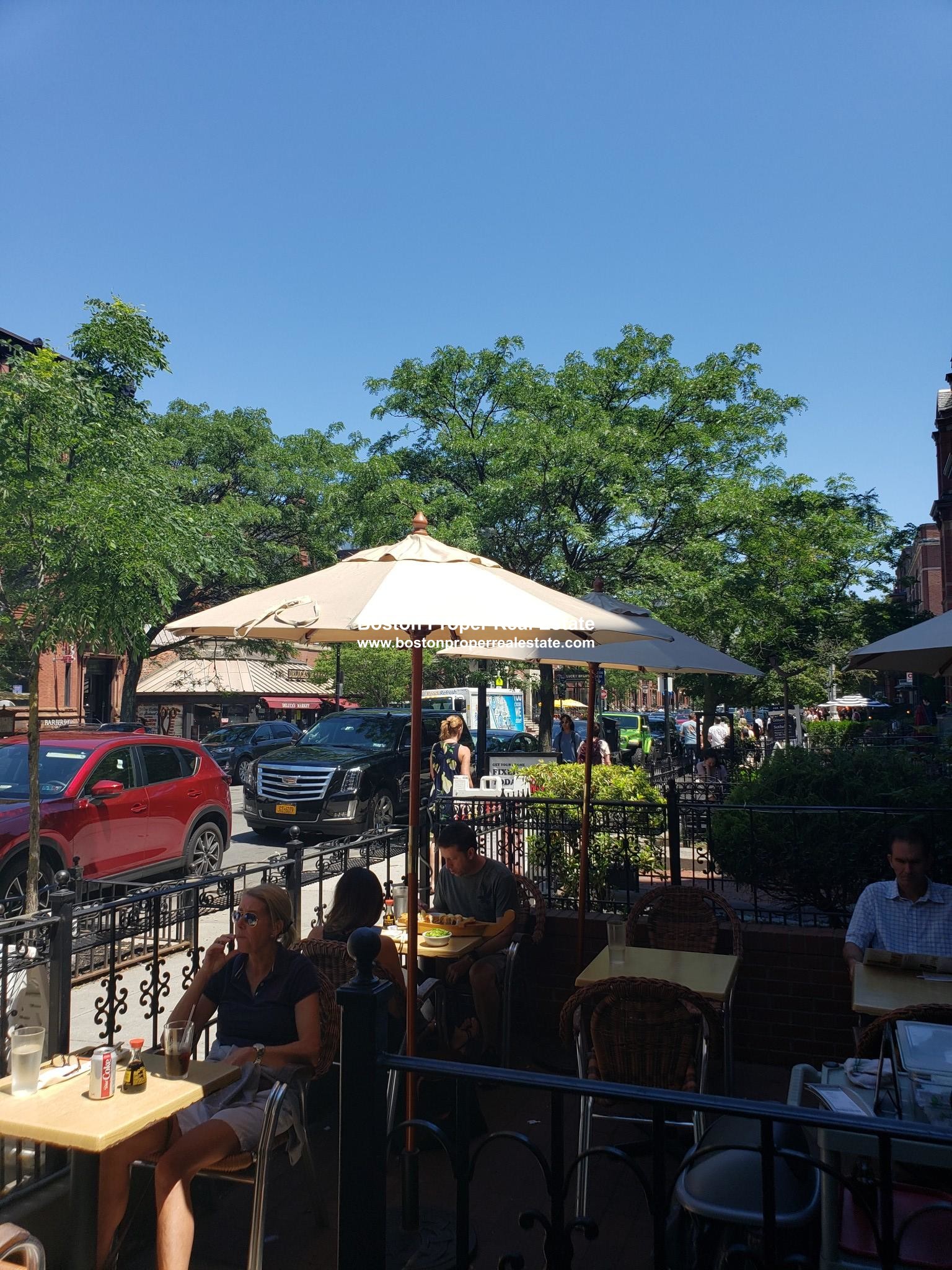 254 Newbury St, Back Bay