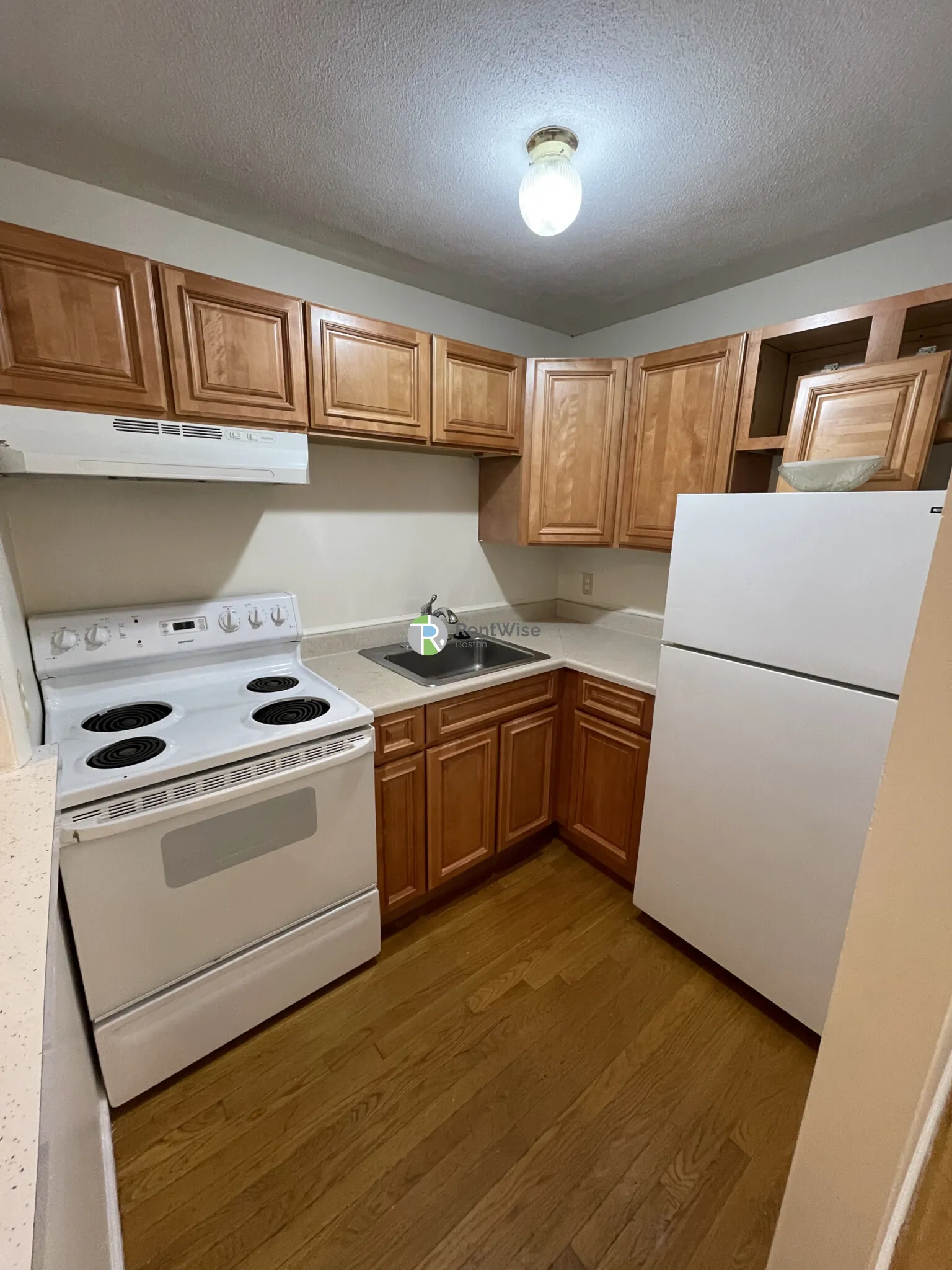 34 Gardner St, Allston