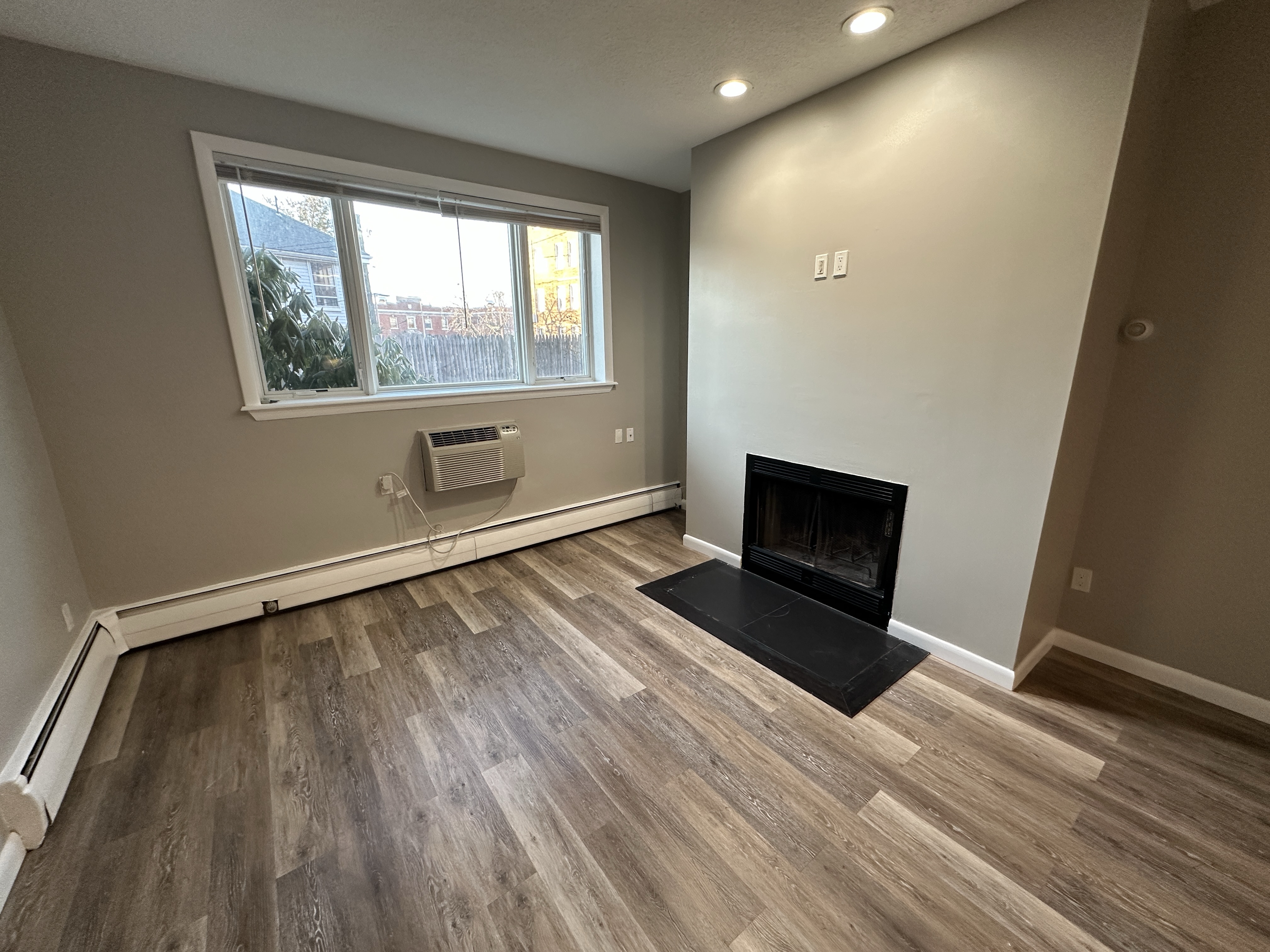 50 Evergreen St, Jamaica Plain