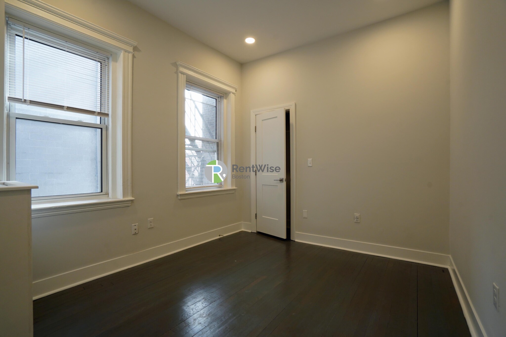 120 Peterborough St, Fenway