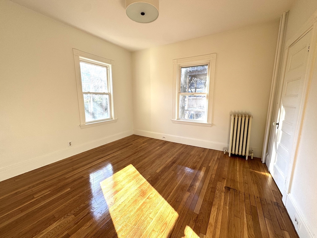 11 East Milton Rd, Brookline