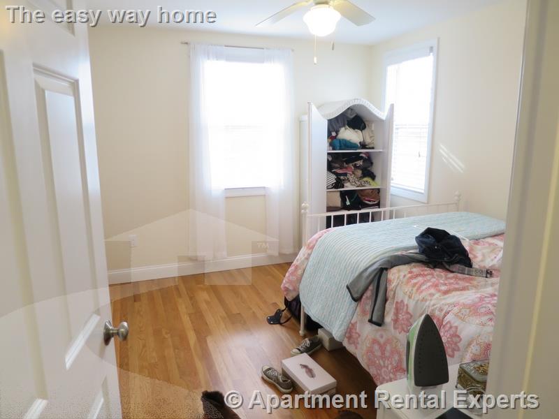 60 William St, Ball Square