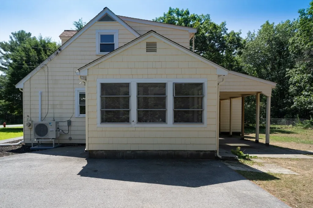 11 Maine Ave, Natick