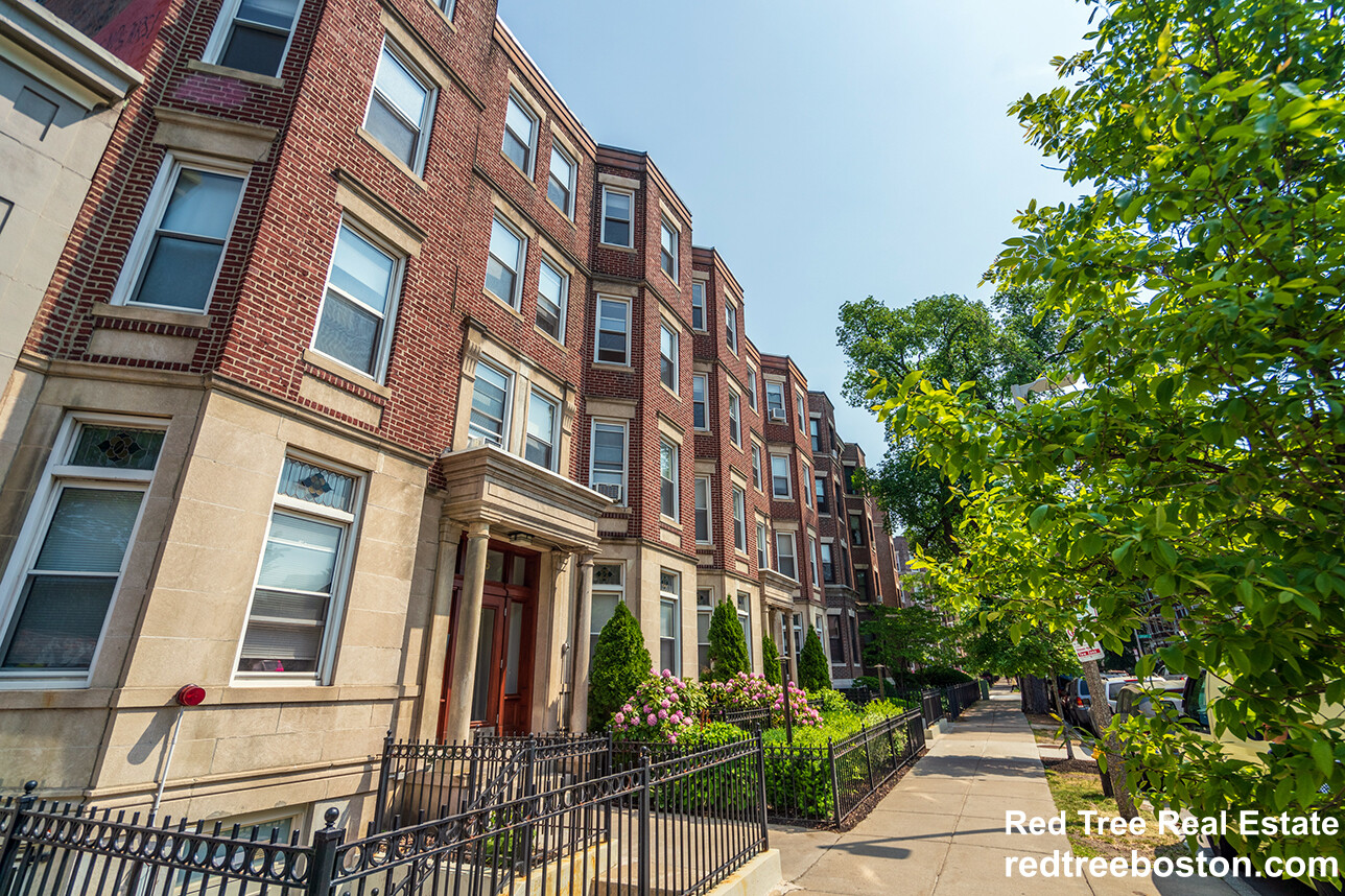 51 Queensberry St, Fenway