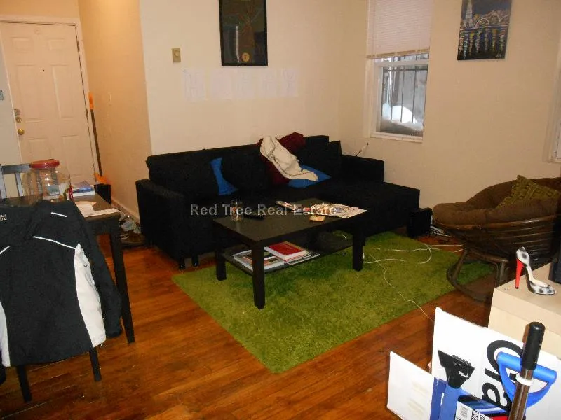896 Huntington Ave, Mission Hill