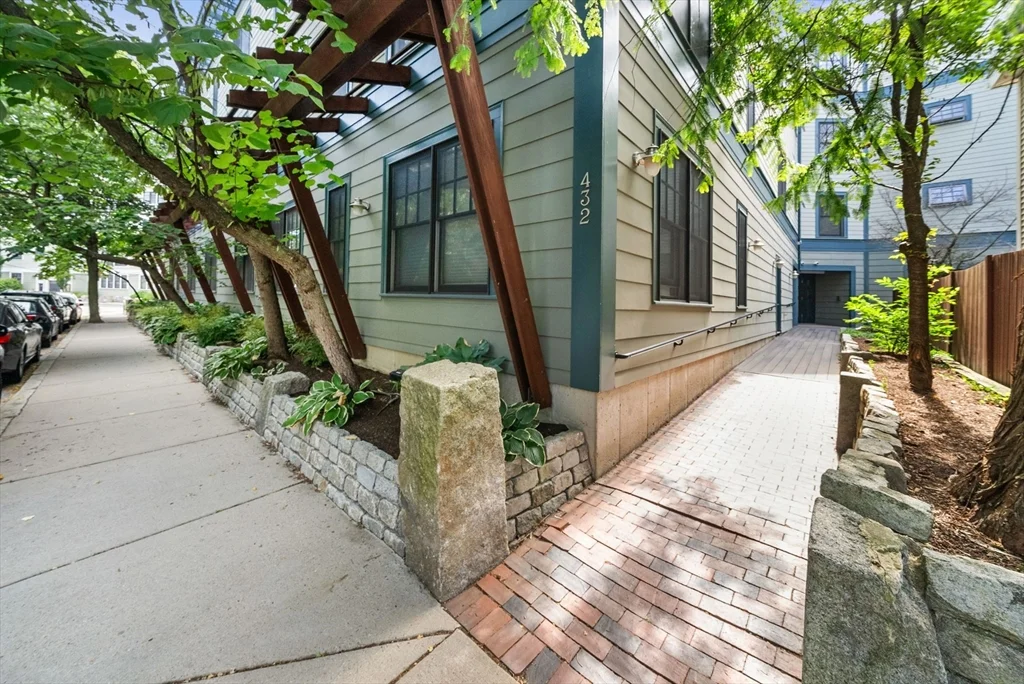 432 Norfolk St, Inman Square