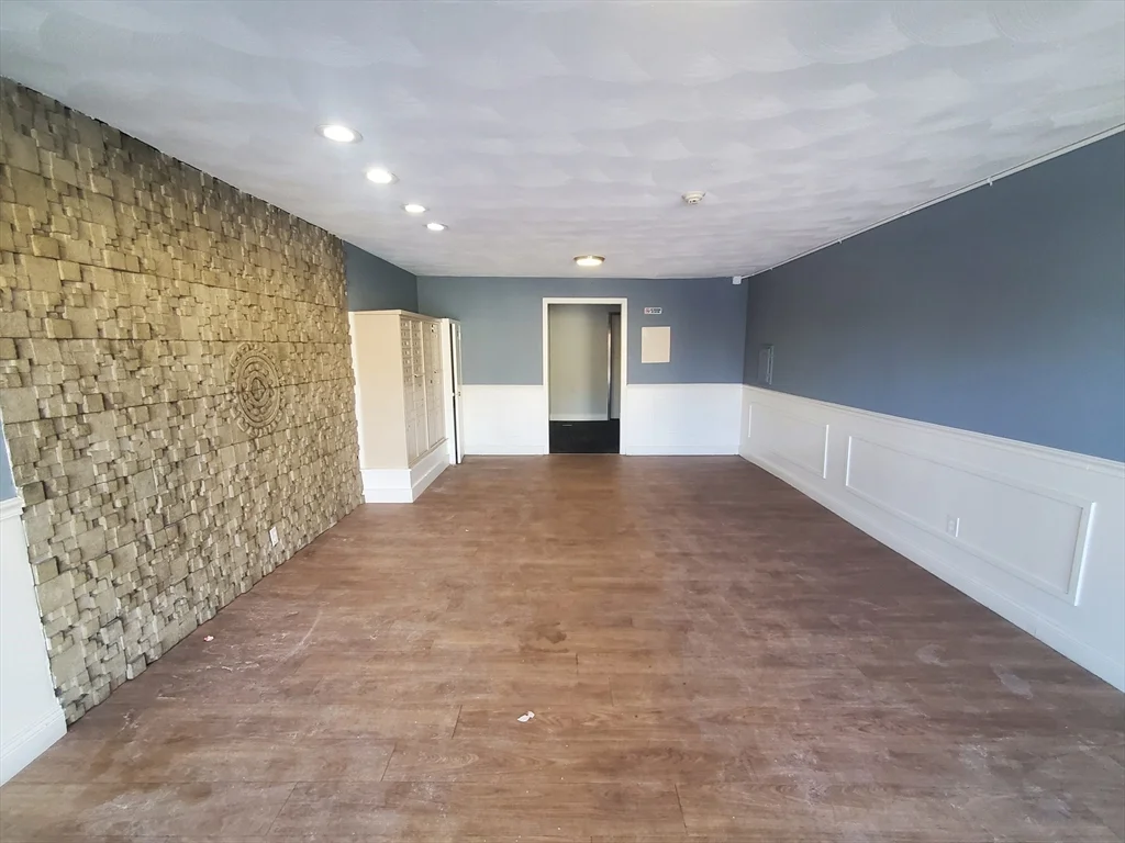 760 Cummins Highway, Mattapan