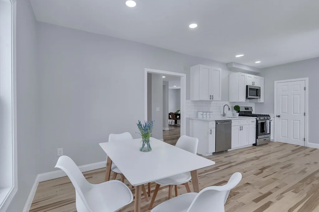 73 Walnut St, Dedham