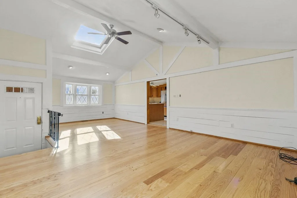 72 Cambridge Rd, Woburn