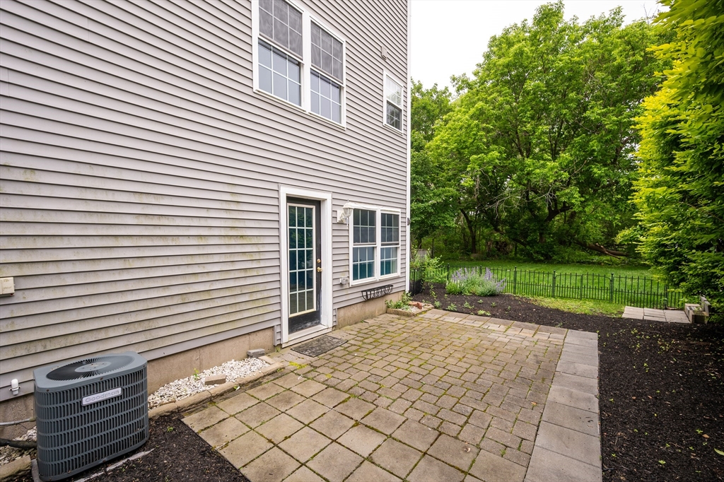 73 Liberty St, Danvers