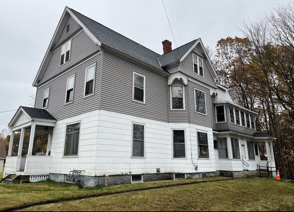 669 Westminster Hill Rd, Fitchburg