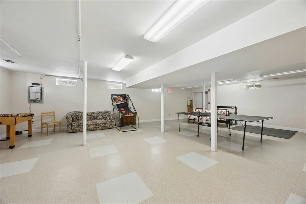 136R Main St, Acton