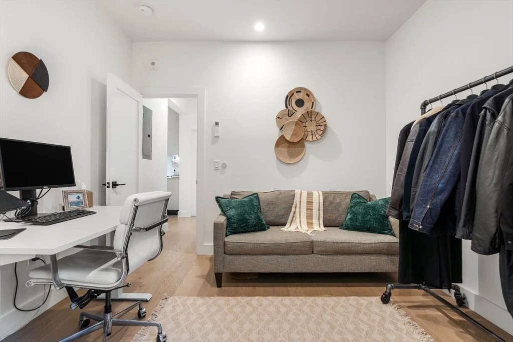 75 W Broadway, South Boston