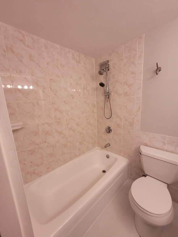 200 Swanton St, Winchester