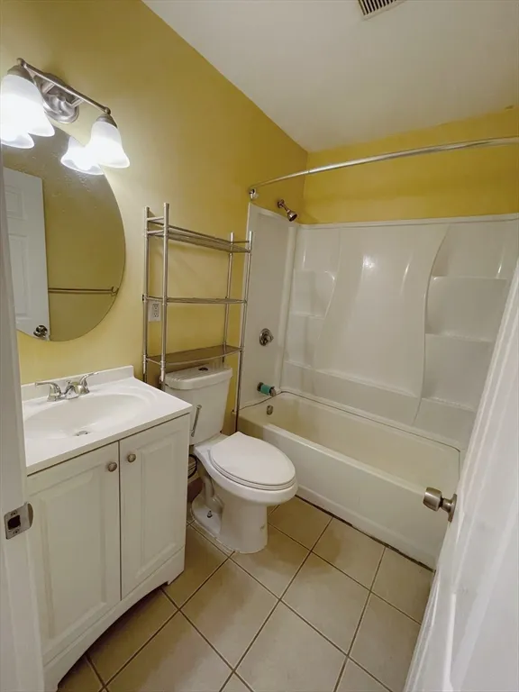 63 Middle St, South Boston