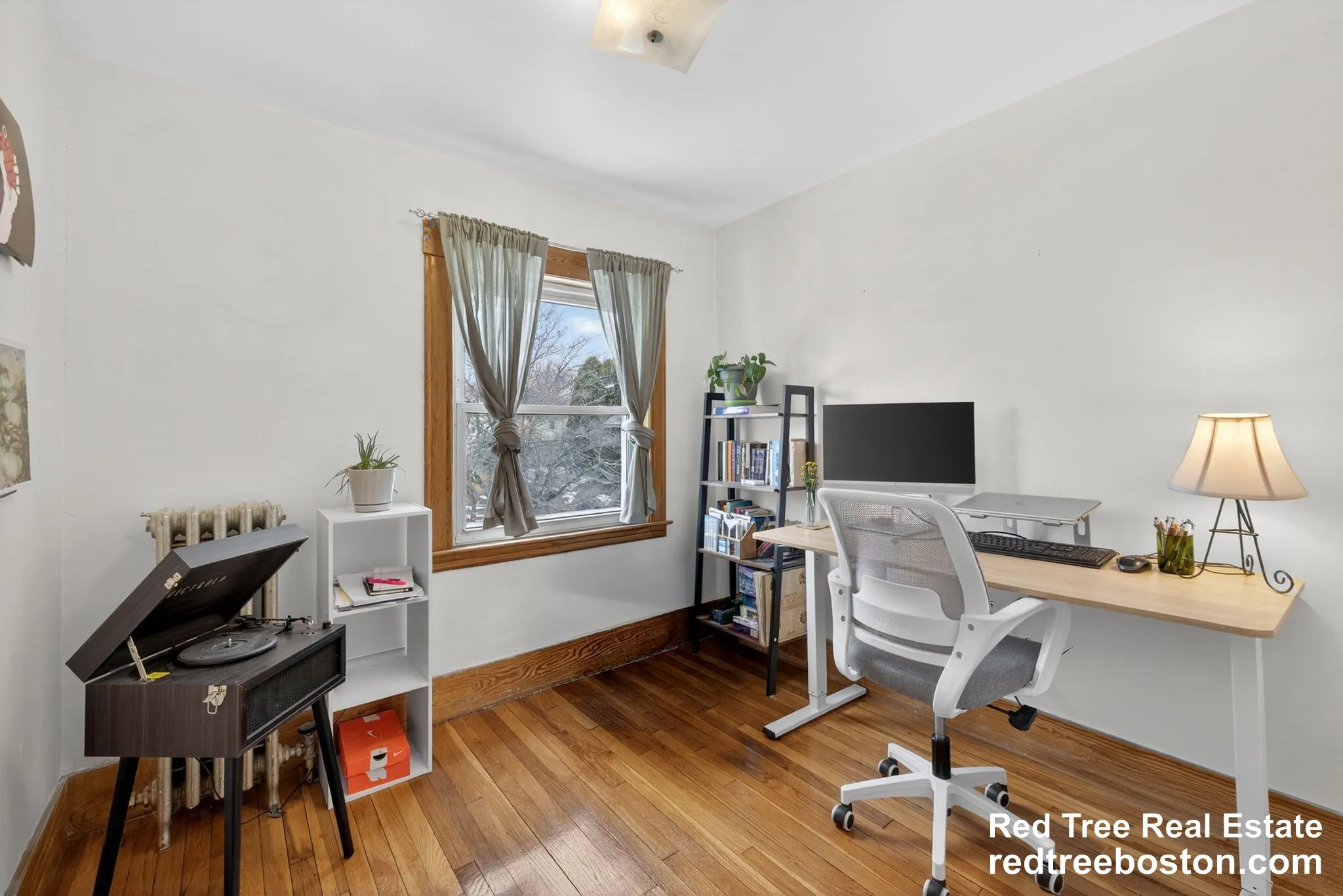 27 South Crescent Circuit, Oak Square