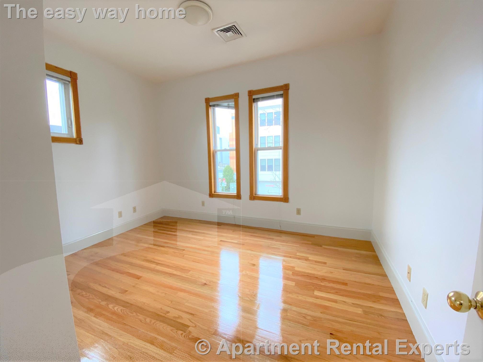 183 Columbia St, Central Square