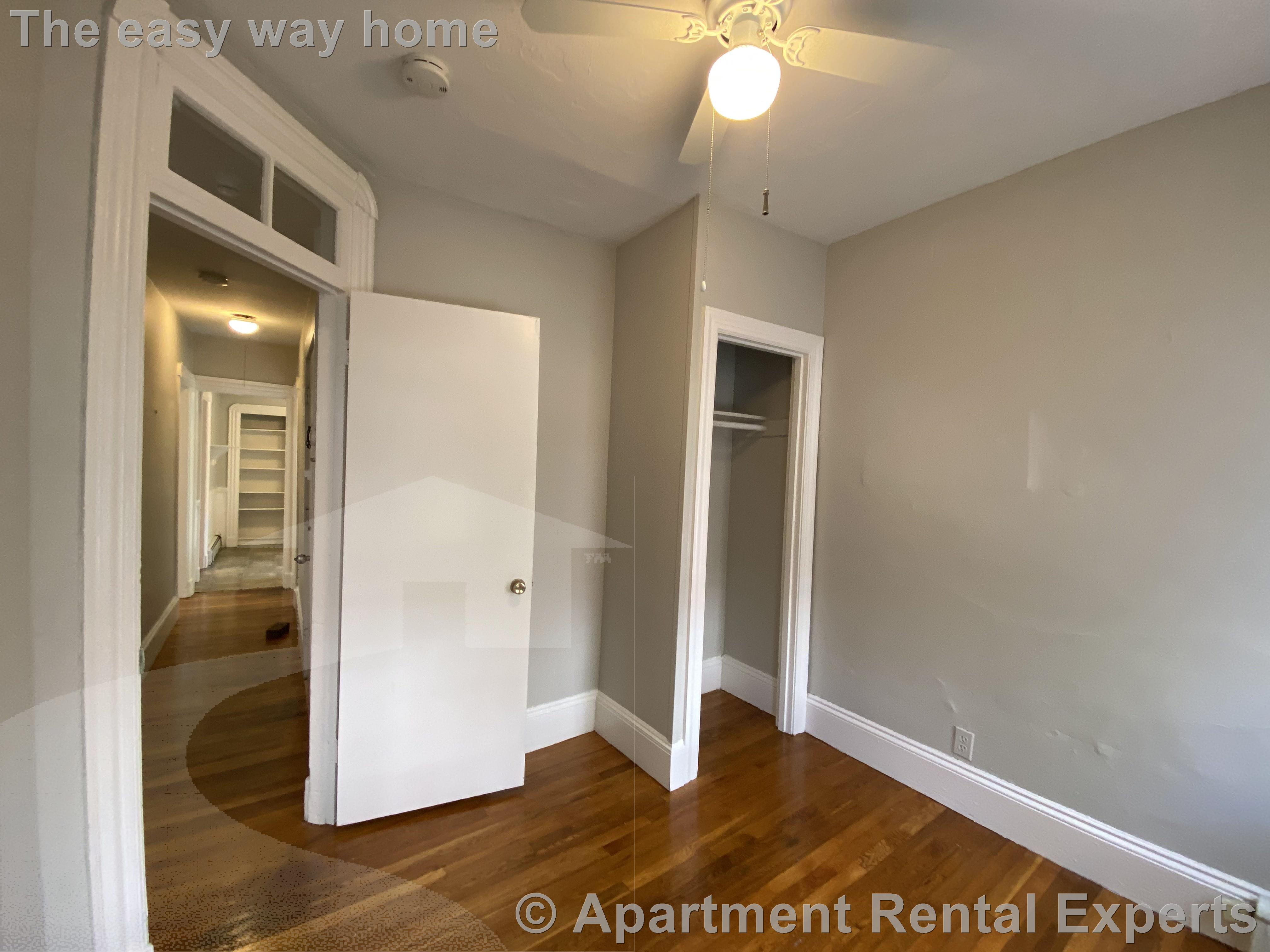 568 Green St, Central Square