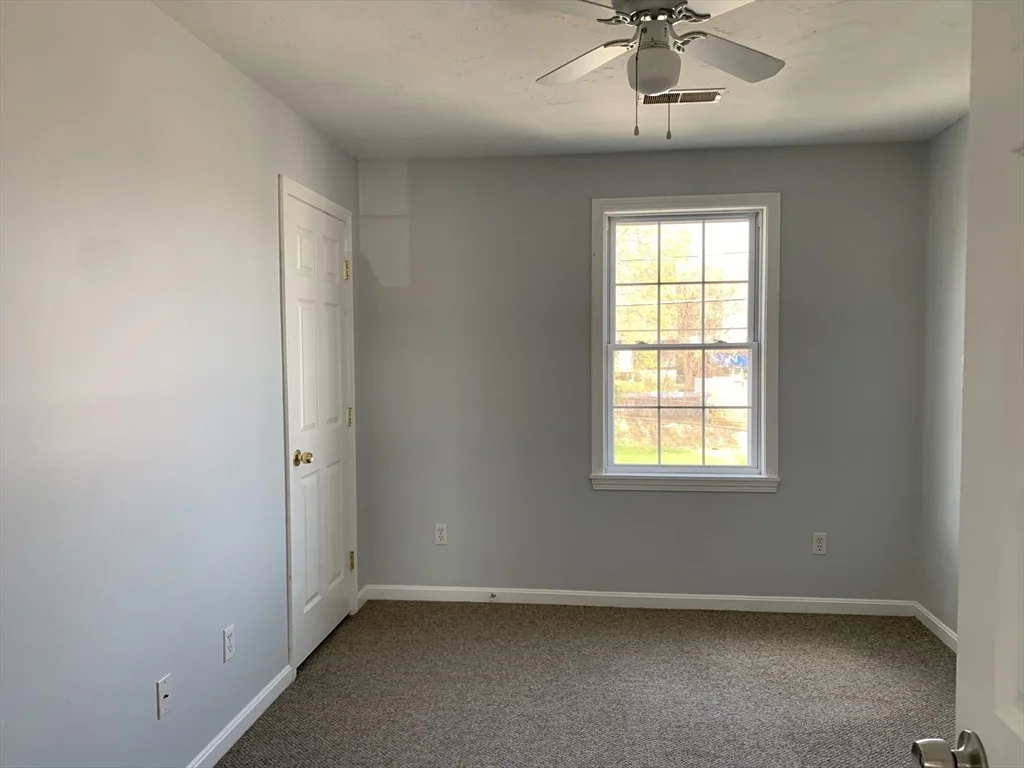 170 Lawrence St, Fall River