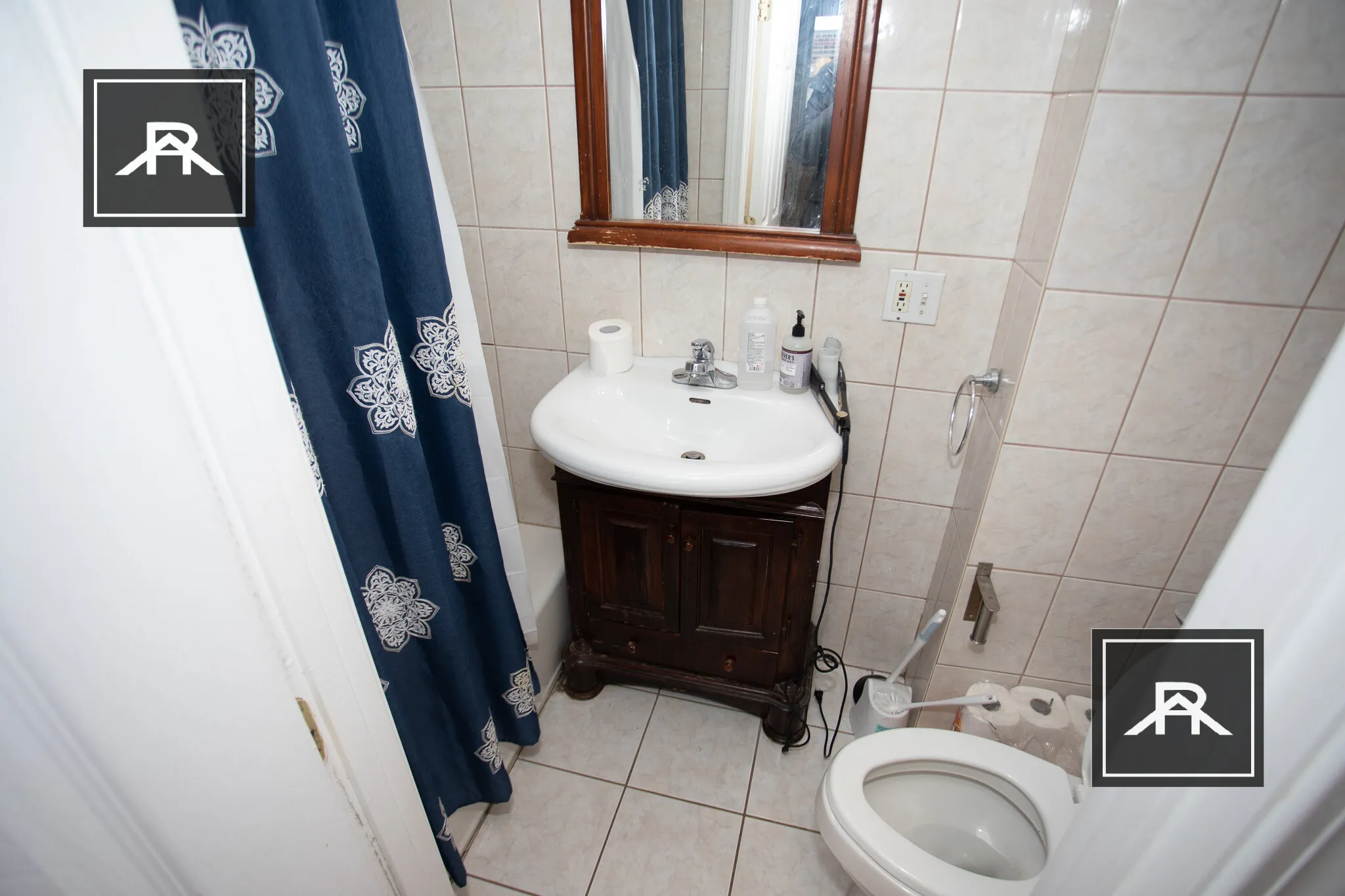 73 Thatcher St, North Brookline