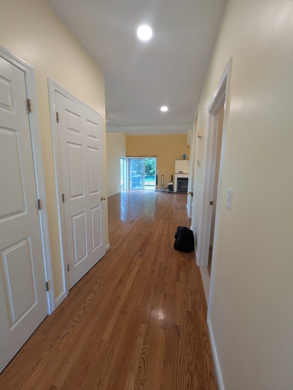 5 Eagle Dr, Shrewsbury