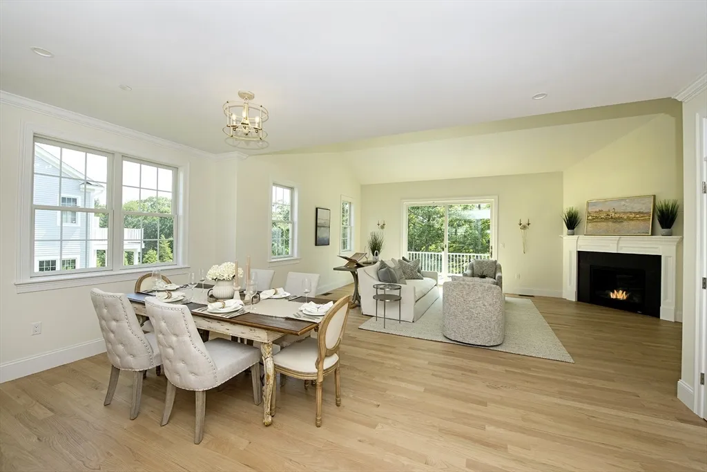 23 Clubview Dr, Andover